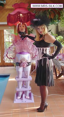 Mrs Silk Sissy Maid Lamp